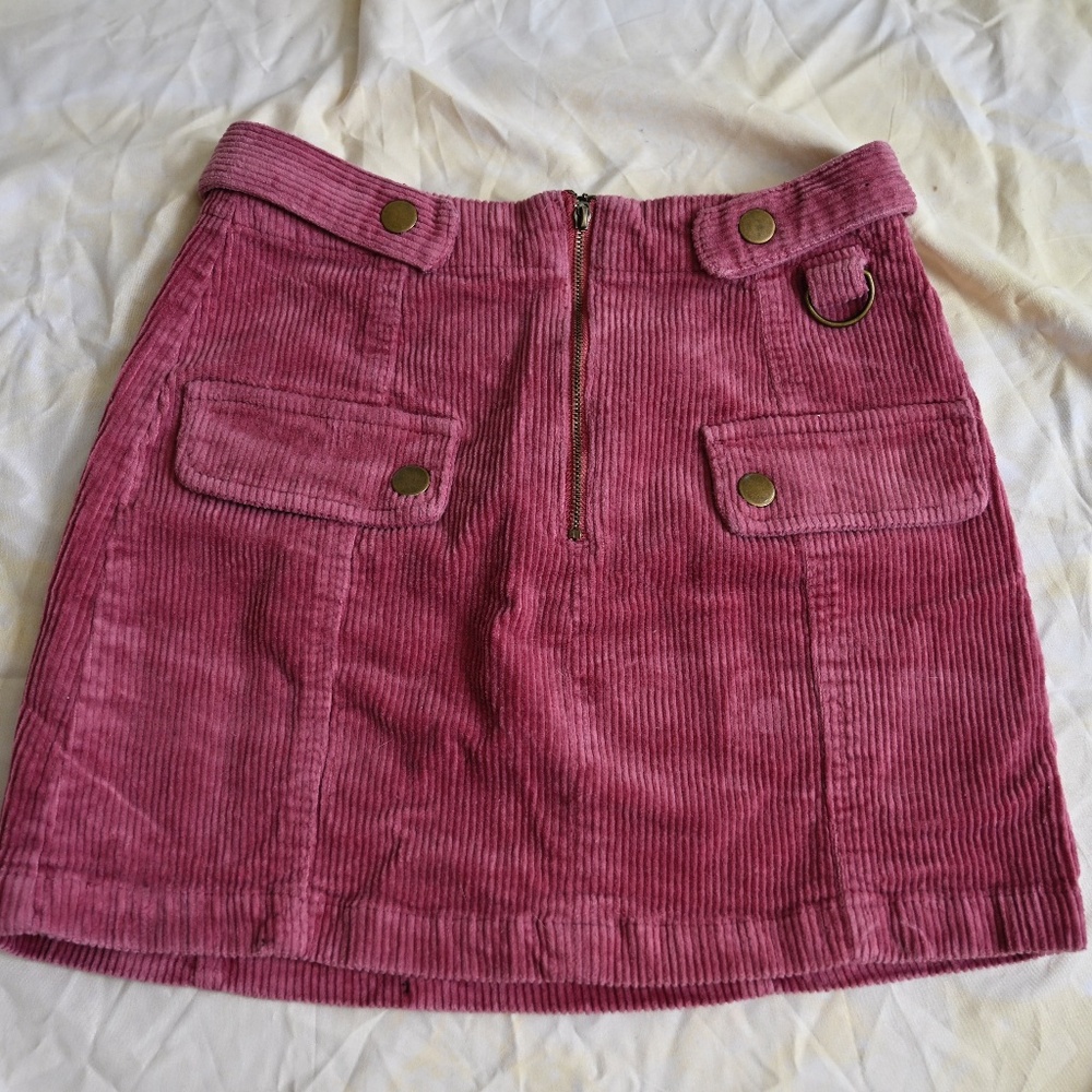 Forever 21 Magenta Skirt – Size S 💖